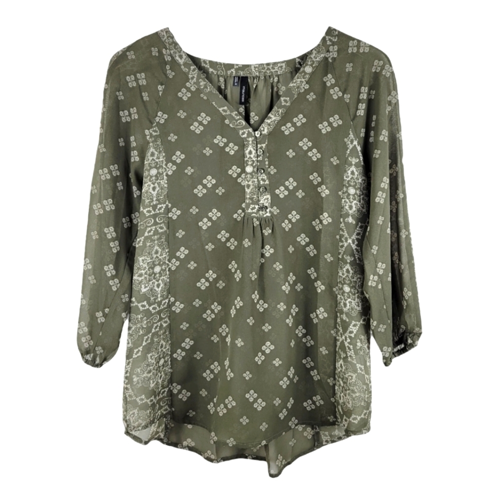 Maurices Print 3/4 Sleeve Sheer Layering V Neck Blouse Top with Buttons